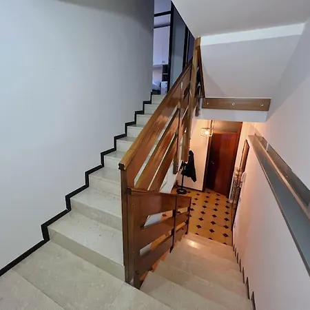 Διαμέρισμα Business And Family House Con 3 Da Letto *