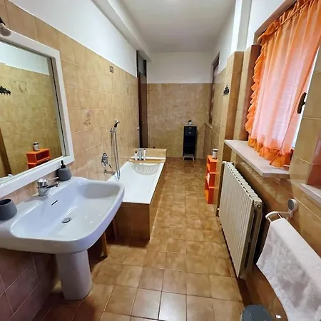 Business And Family House Con 3 Da Letto Lägenhet *